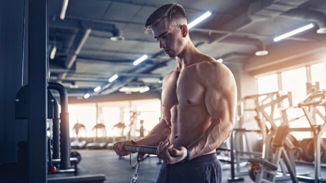 How to Do the Cable Biceps Curl for the Best Arm Pump You've Ever Had ...