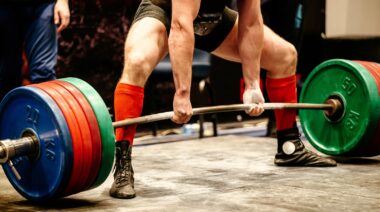The Best Powerlifting Workouts for Beginners to Break Into the Sport