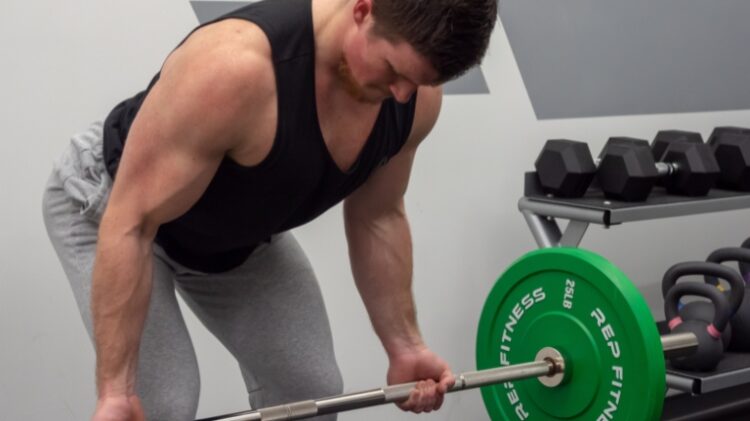 How To Do The Reverse Grip Bent Over Row For Bigger Lats And Beefier Biceps Barbend 