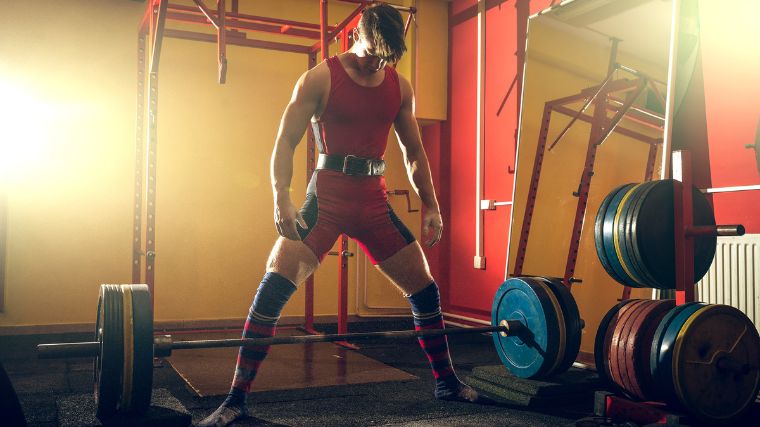 Bodybuilder Explains If Sumo or Conventional Deadlifts Are Best