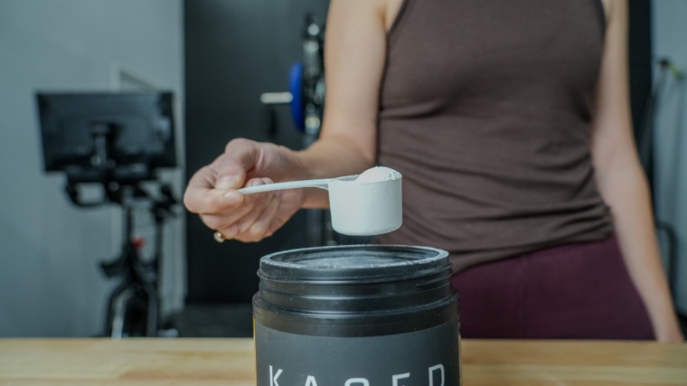 A scoop of Kaged Pre-Kaged Elite Pre-Workout.