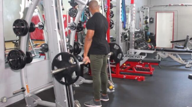 How To Do The Smith Machine Deadlift For Strength, Skill, And Muscle ...