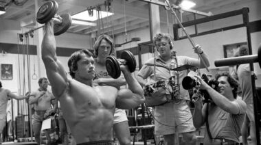 Arnold Schwarzenegger being filmed for "Pumping Iron."