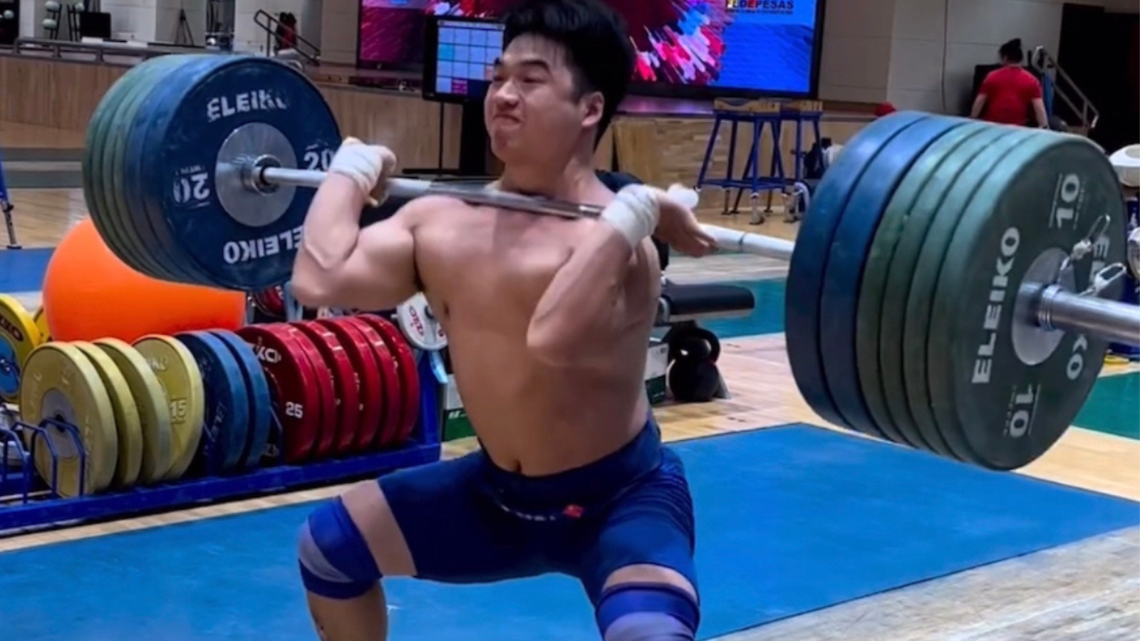 World Champion Weightlifter Tian Tao Teaches His Secret to Power ...