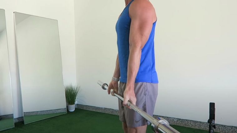 How to Do the Barbell Wrist Curl to Build Those Forearms