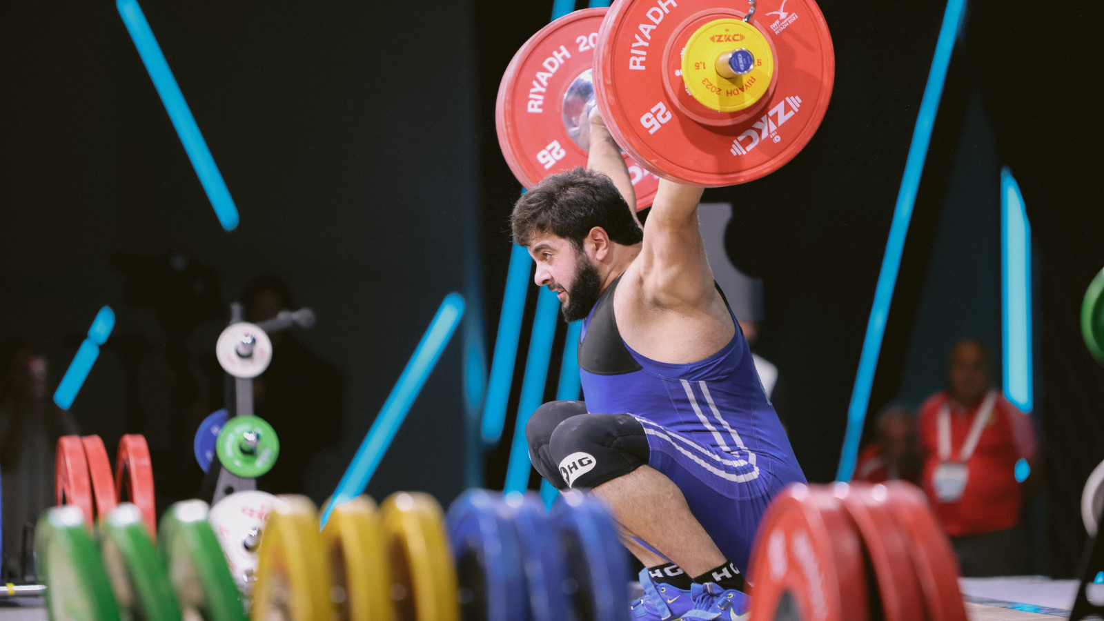 Garik Karapetyan (102KG) Sets 183KG Snatch Junior World Record at 2023 World Weightlifting Championships BarBend