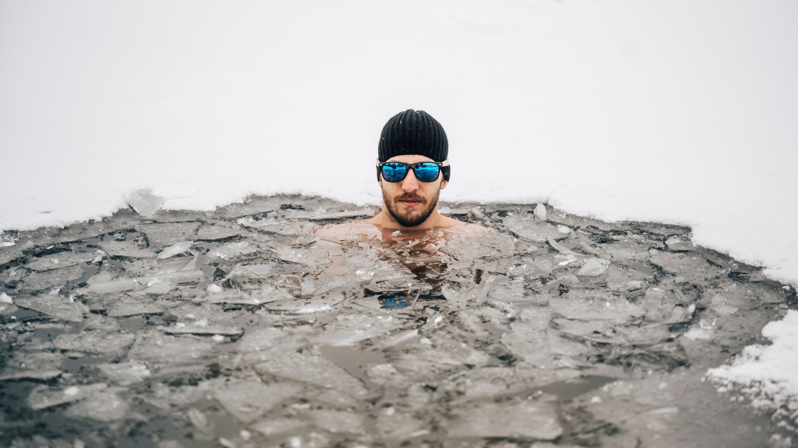 Ice Bath Vs. Cold Shower — Which Is Better for Strength Athletes?