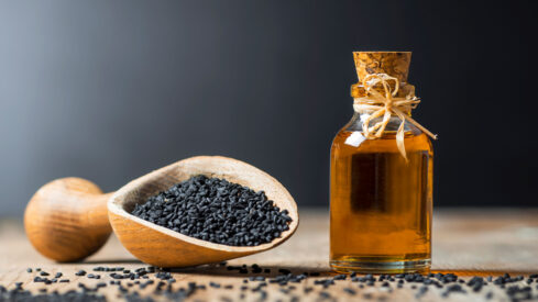 6 Black Seed Oil Benefits You Should Know About