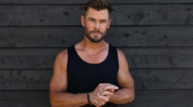 How to Do Chris Hemsworth’s Workout Routine, + Helpful Tips & Tricks