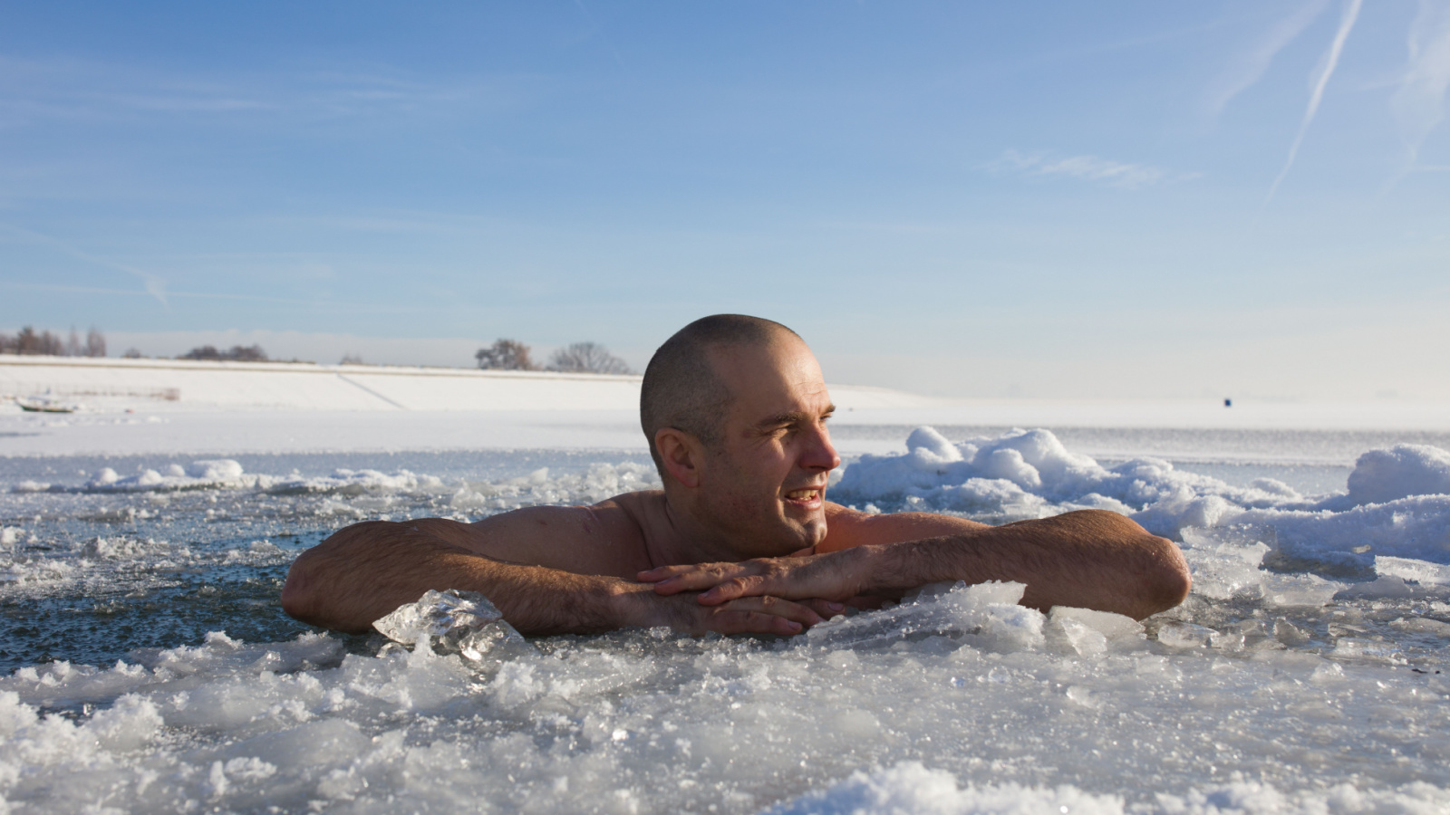 Cold Plunge Vs. Sauna — Which is Better for Post-Workout Recovery?