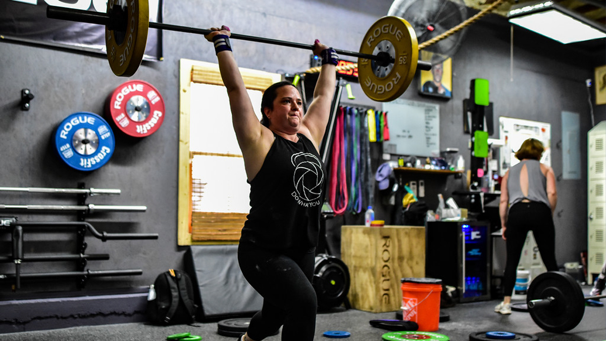 CrossFit, Nutrition Helps Jen Wells Keep Multiple Sclerosis at Bay ...