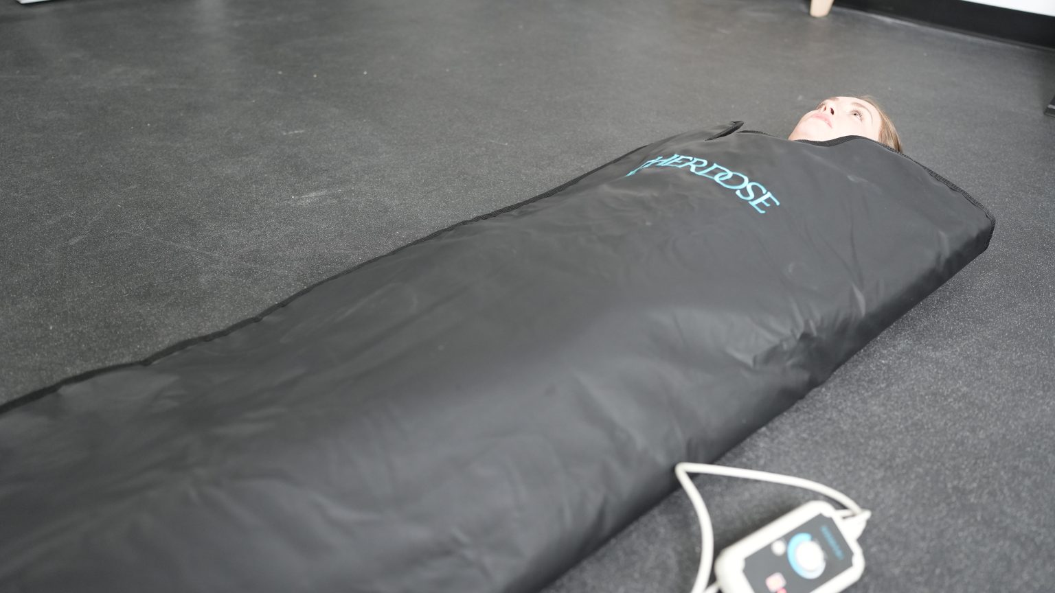 Higher Dose Infrared Sauna Blanket Review (2024) BarBend