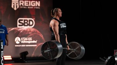 Strongwoman Lucy Underdown Pulls 666LBS (302KGS) Elephant Bar Deadlift World Record