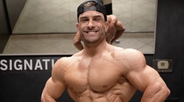 Men’s Physique Bodybuilder Ryan Terry’s Arm Workout to Get Jacked While Traveling