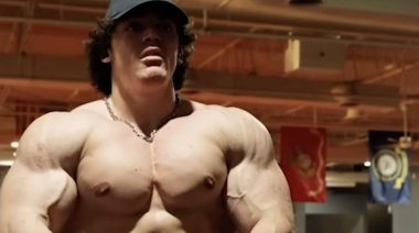 Mitchell Hooper Takes On Sam Sulek’s Chest Workout