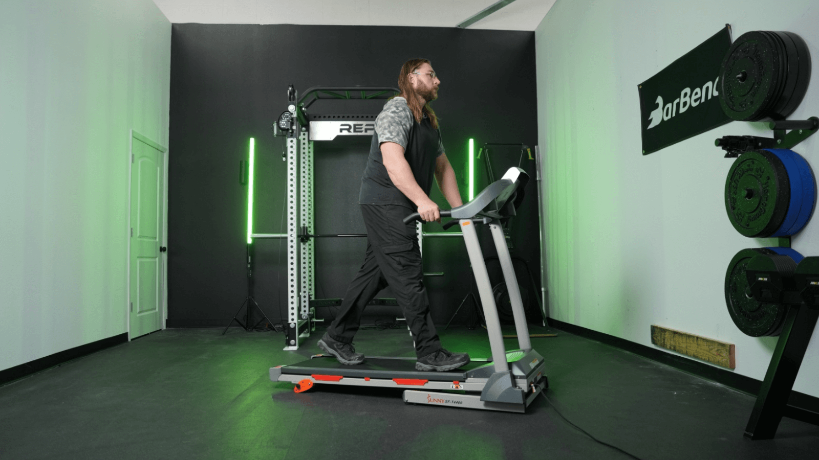 Sunny Health & Fitness SF-T4400 Treadmill Review (2024): A Budget-Friendly Machine for Beginners | BarBend