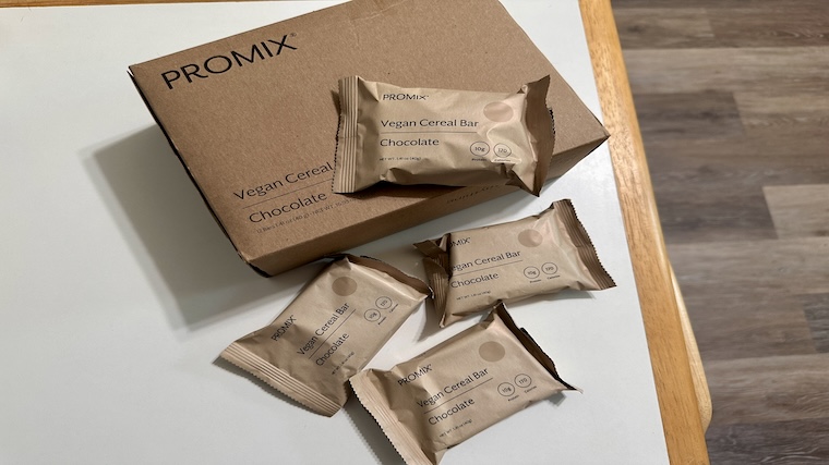 Promix Protein Puff Bars packaging