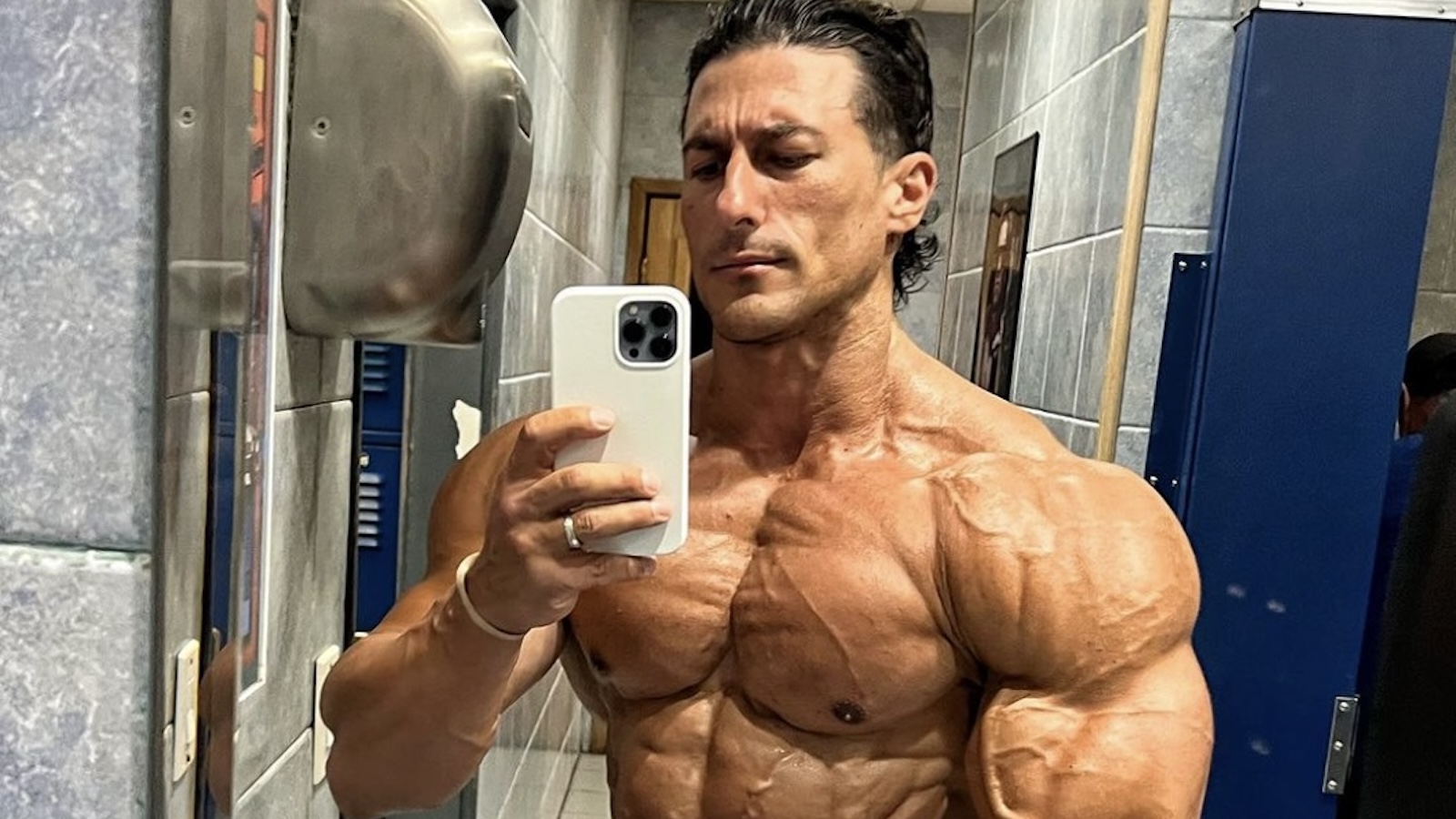 Bodybuilder Sadik Hadzovic's Steroid Cycle & Top Arm Training Advice ...