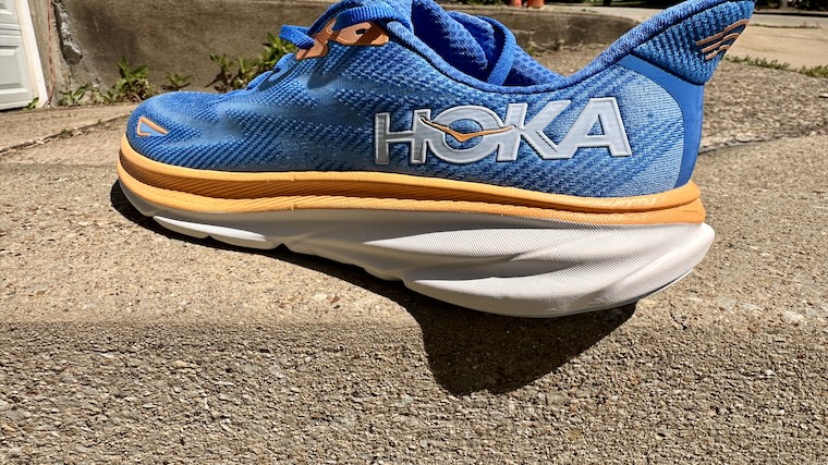 HOKA Clifton 9