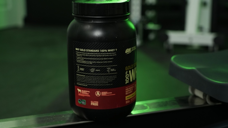 Side label on a container of Optimum Nutrition Whey Protein