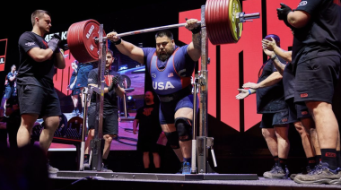 Jesus Olivares prepares to squat.