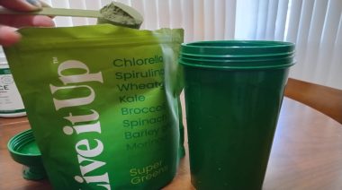 Live It Up Super Greens Review