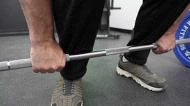 The Best Powerlifting Barbells of 2024, Tested by CPTs