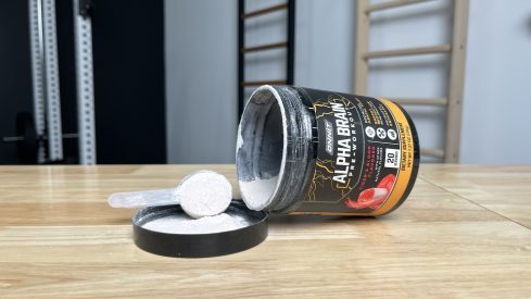 Onnit Alpha BRAIN Pre-Workout Review (2025): An Expert-Tested, Brain-Boosting Powder Ready to Power Up Your Training