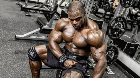 Brandon Curry On Why You Should Load Split Squat Lunges From The Hip