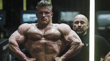 Urs Kalecinski Reveals His Off-Season Muscle-Building Meals