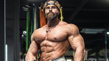 Why Pro Bodybuilder Mike Sommerfeld Takes These 10 Supplements for Recovery