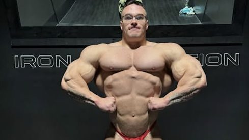 “It’s an Eyesore” — Hany Rambod Rates Nick Walker’s 2022 Mr. Olympia Physique 