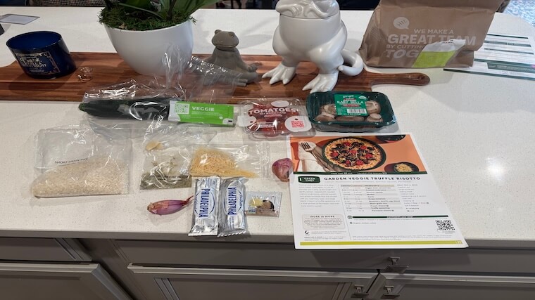 All included ingredients for a singular Green Chef meal kit