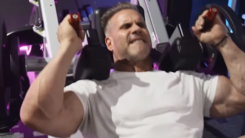Jay Cutler’s Favorite Quad Exercise for Unreal Size