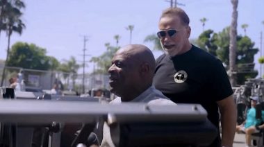 Champions Unite — Ronnie Coleman & Arnold Schwarzenegger Train at Gold’s Gym Venice