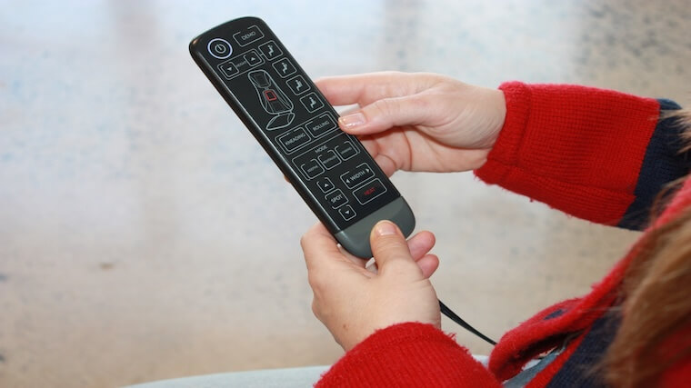 The detailed remote console built into the Homedics Shiatsu Elite II massage chair
