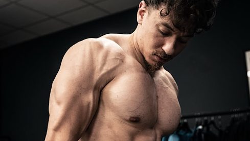 A Pro Powerlifter’s Trick for Bench Press Strength