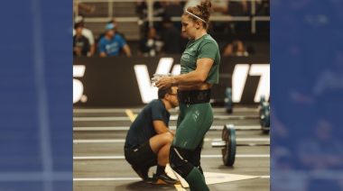One-Handed Cleans? Lucy Campbell Adapts, Delivers Improbable Performance at 2025 CrossFit Games