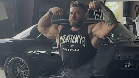 Chris Bumstead’s “Comfort” Curls & 6-Part Shoulder Complex Will Stagger You