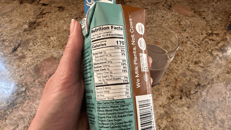 Nutrition facts for OWYN's Chocolate Protein Shake